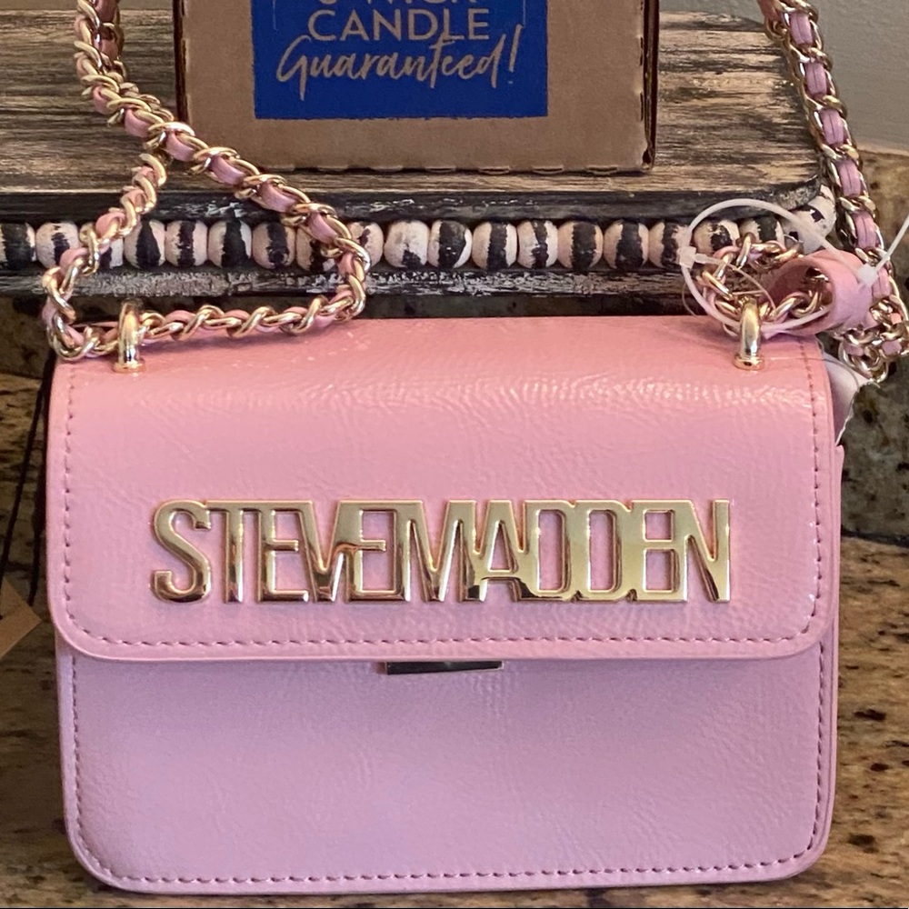 New With Tags Steve Madden Pink Crossbody Purse Handbag. Style: BBet Light Pink